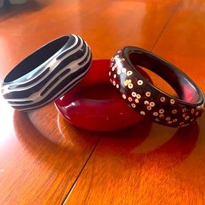 3 acrylic bangles